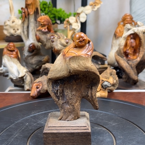 柏木（崖柏）b n b h g h h h b