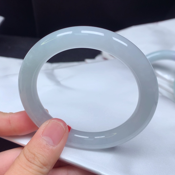 翡翠手镯（圆镯）未镶嵌