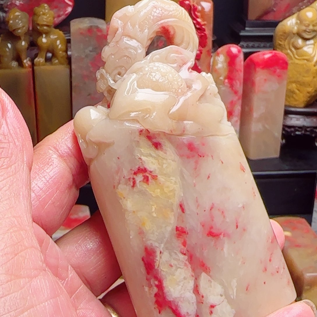 昌化石昌化鸡血石