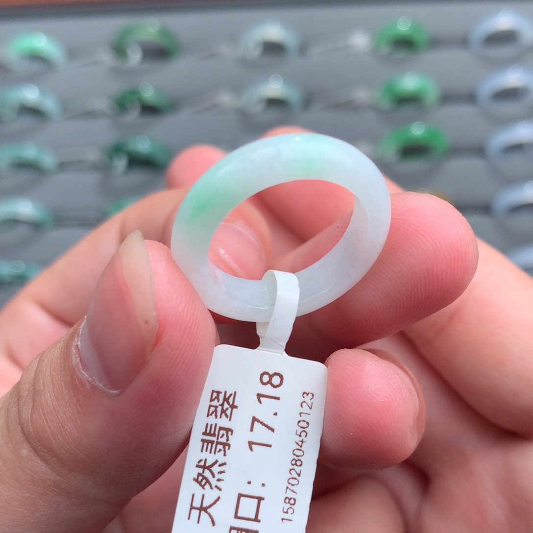 翡翠戒指未镶嵌天然