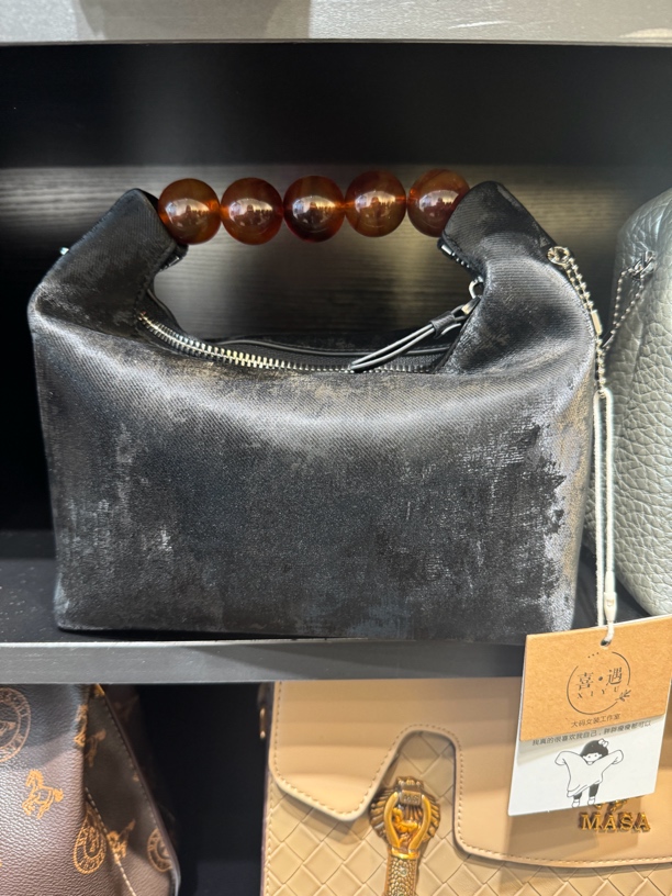 新中式包包，全牛包包