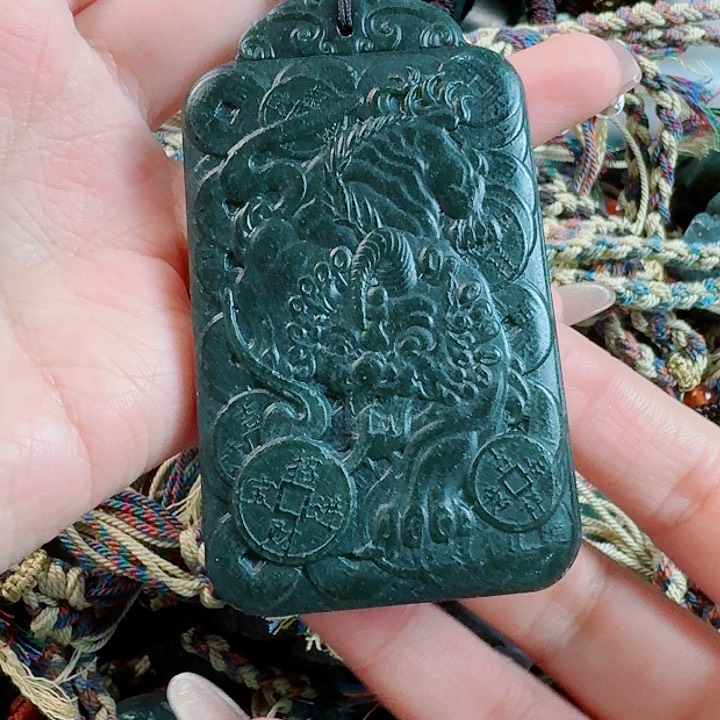 和田玉挂件未镶嵌