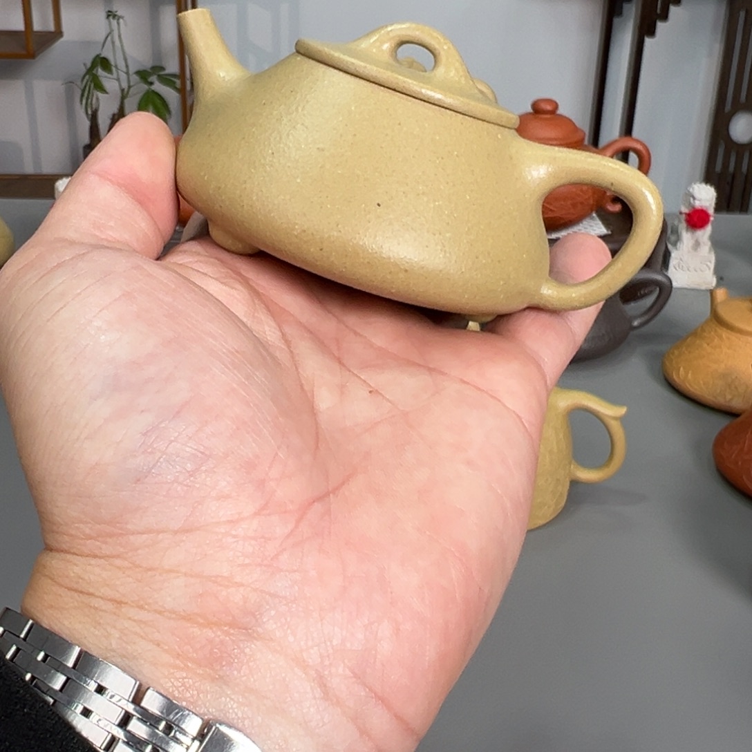 凌***紫砂茶壶梨皮平盖
