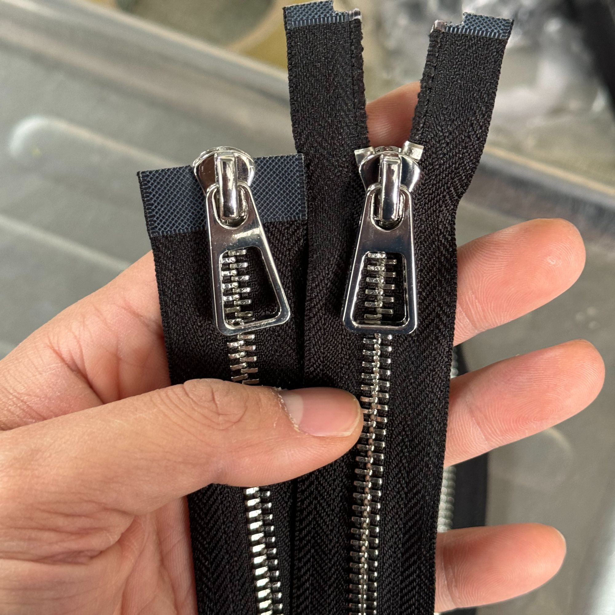 5号黑布白齿双头铜拉链85cm