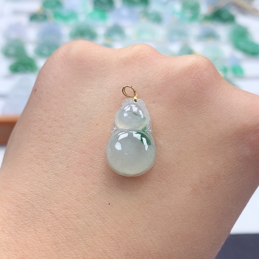 【闪购商品】翡翠吊坠(赠链)18K金镶嵌