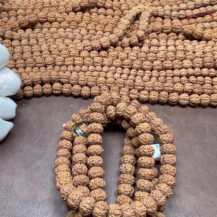 岁***生金刚菩提吊坠树王