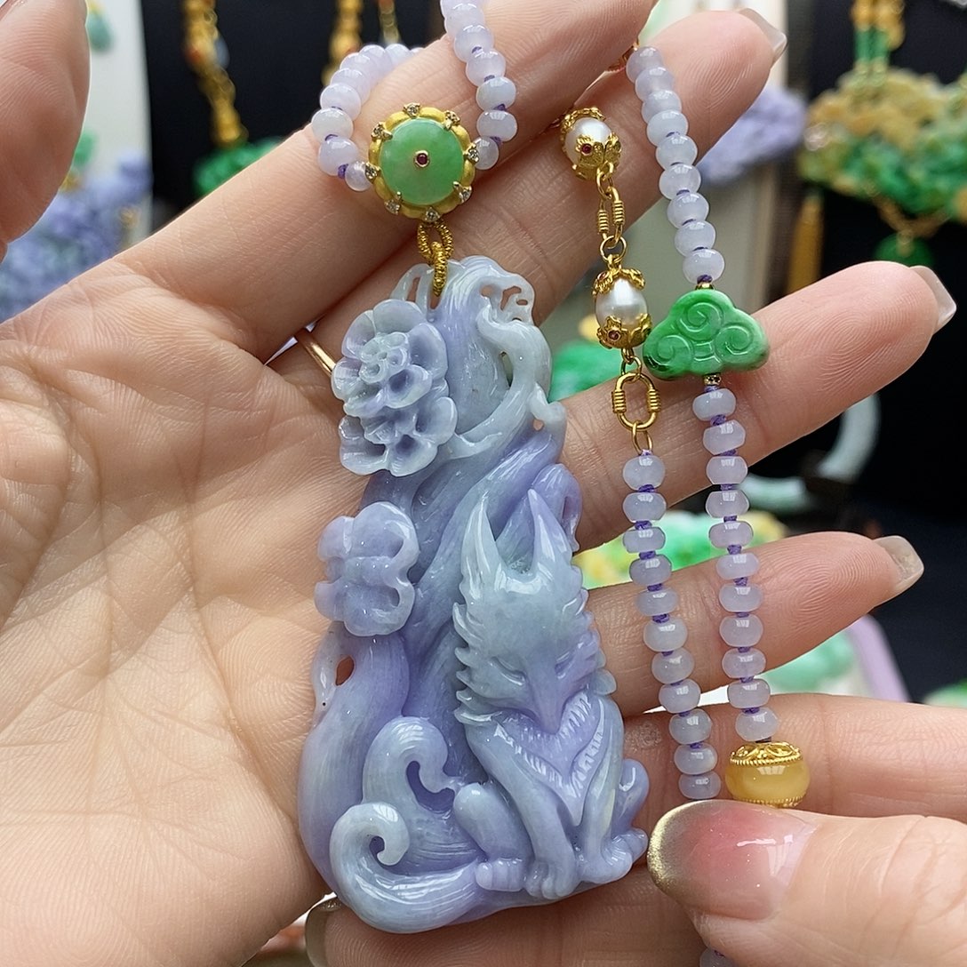 翡翠颈饰未镶嵌天然