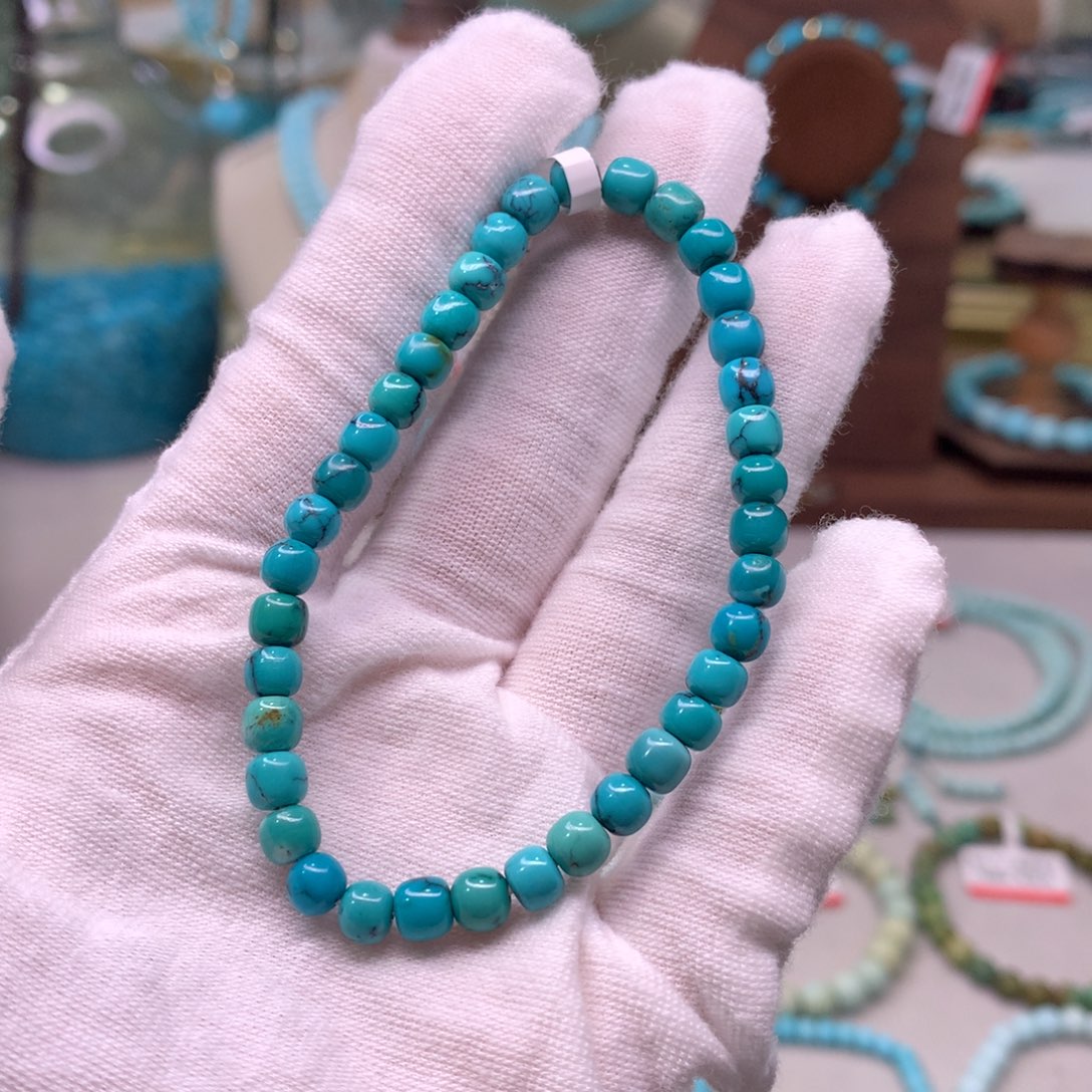 绿松石配饰未镶嵌