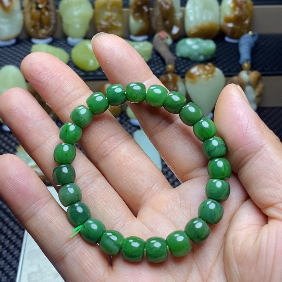 l***t和田玉未镶嵌吊坠(不含链)