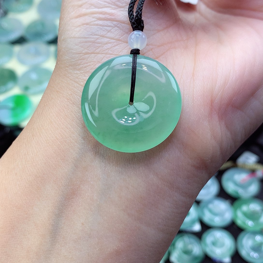 翡翠颈饰未镶嵌98尺寸26.3-5.6