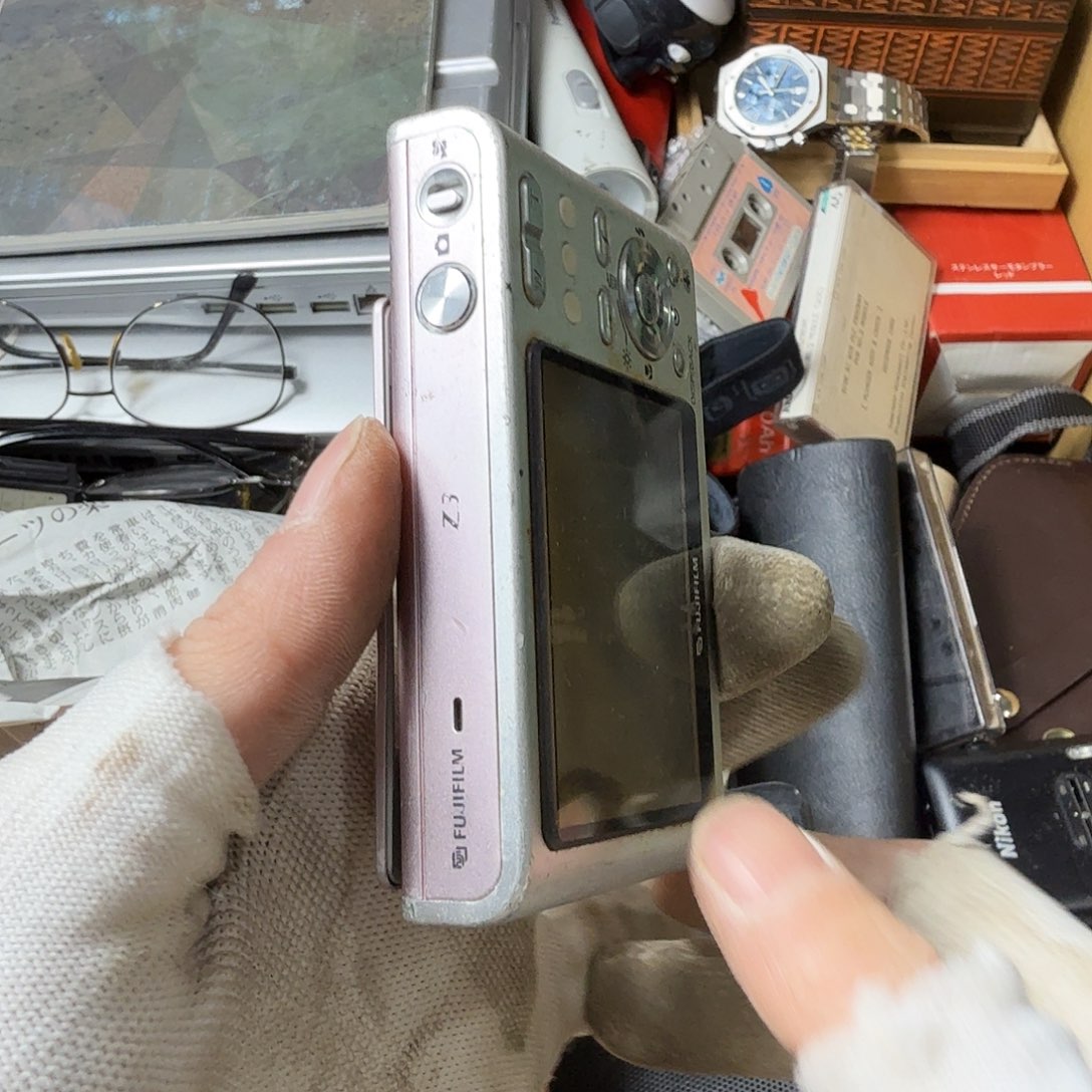 F*中古商品，瑕疵品，不保好坏。470