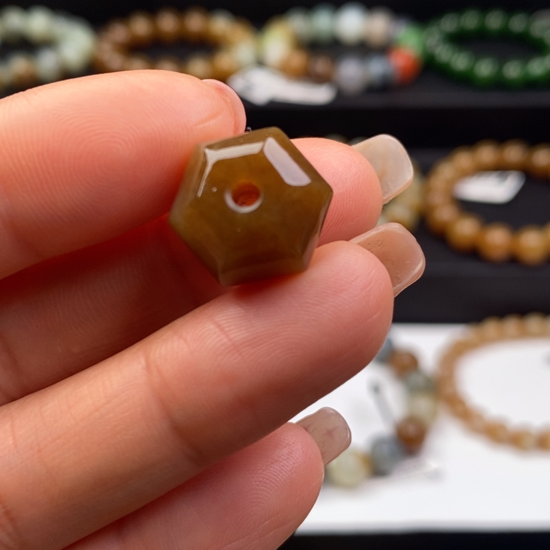 和田玉未镶嵌手串