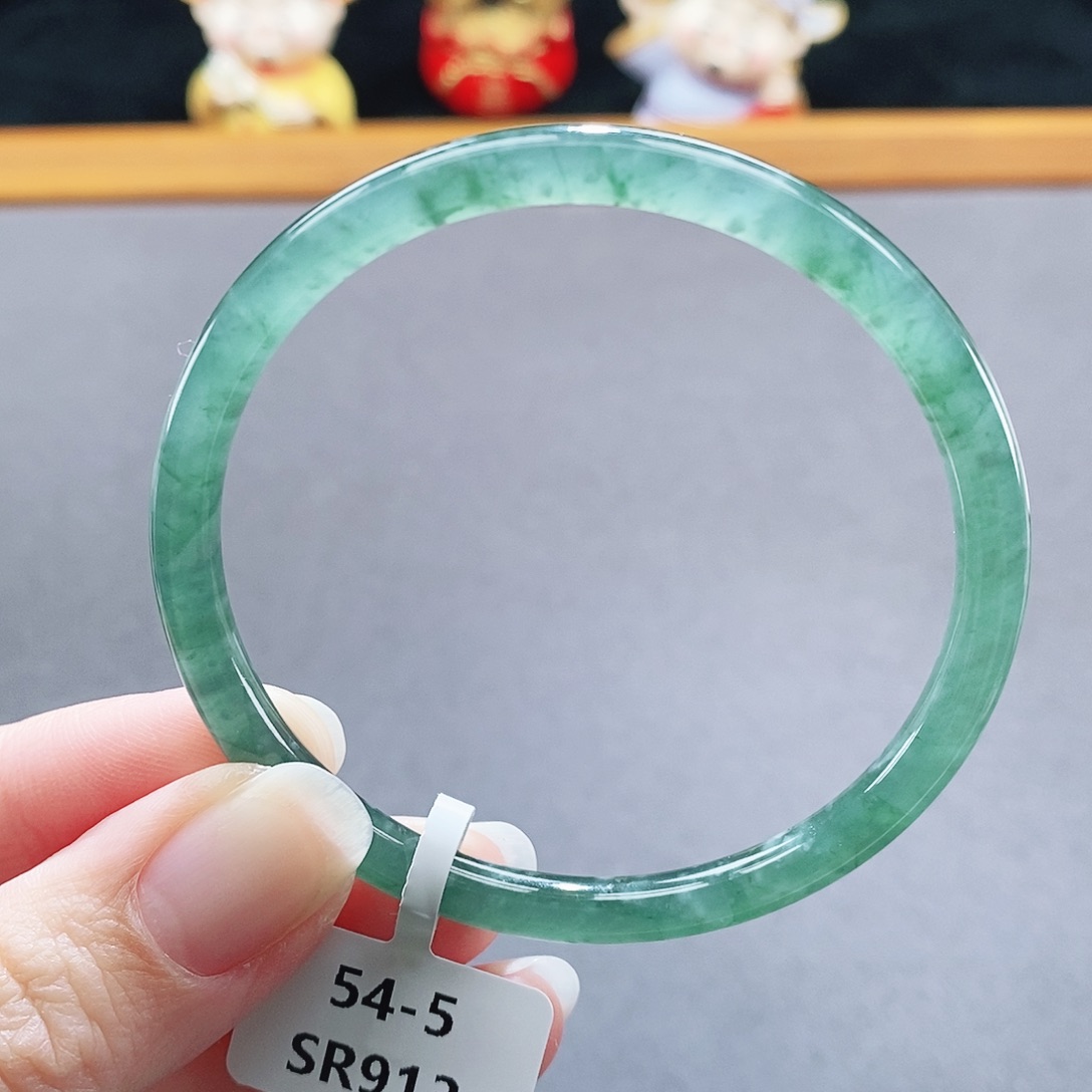 翡翠未镶嵌手镯122