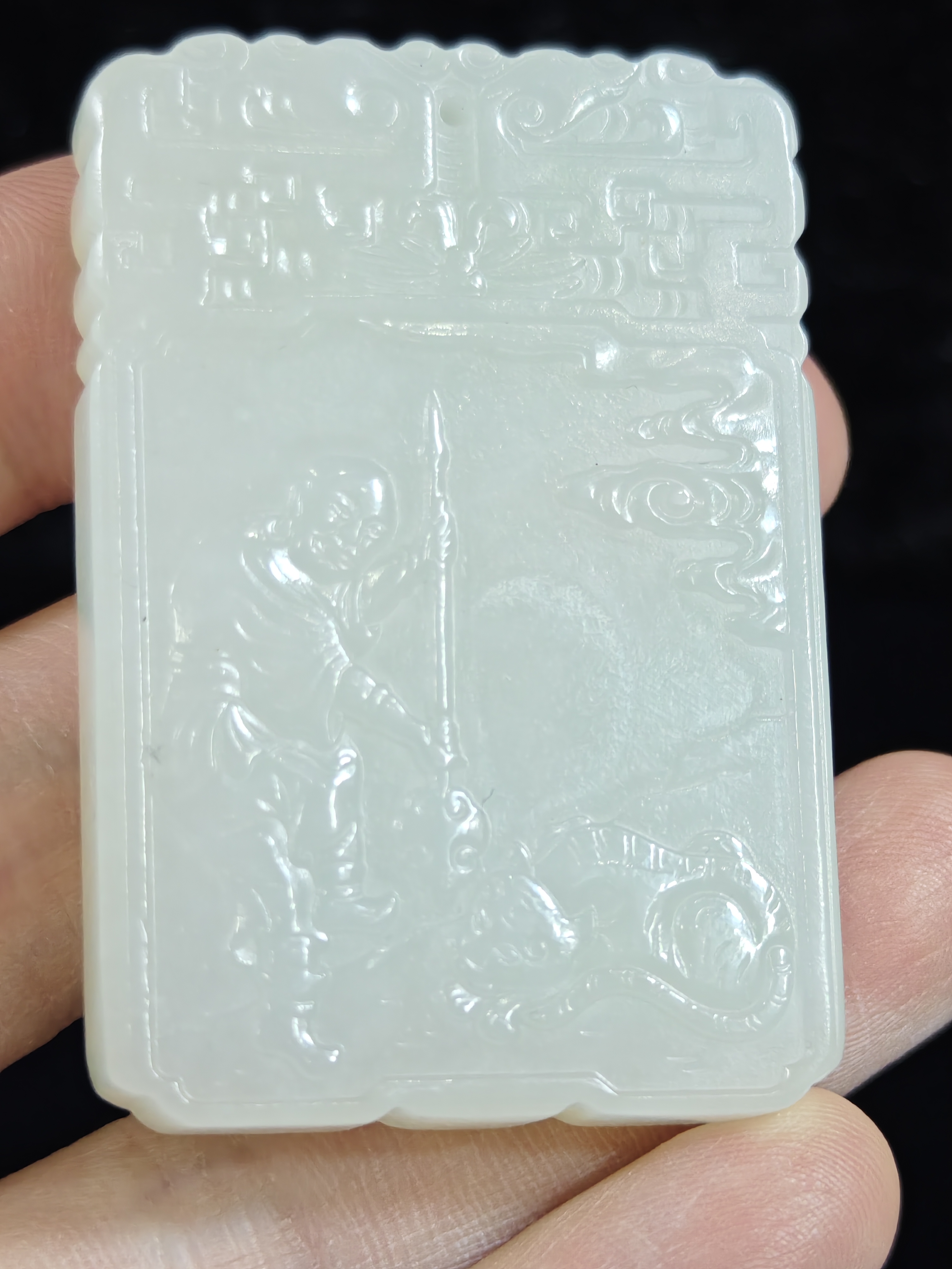 旧藏天然和田玉子冈玉牌伏虎罗汉挂件50克55*38*8mm