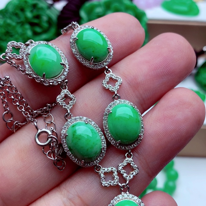 翡翠未镶嵌毛衣链