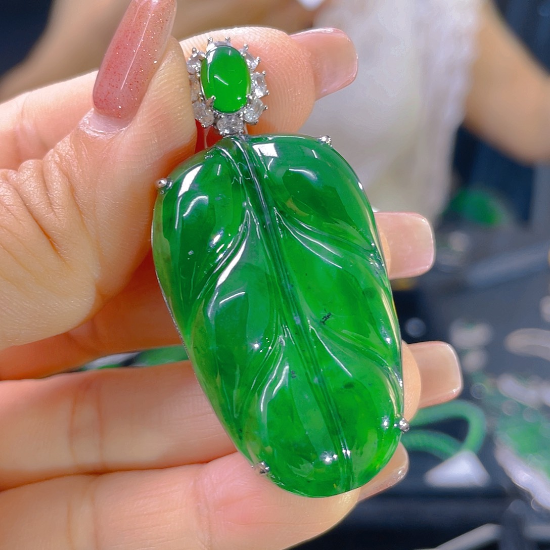 翡翠银S925镶嵌颈饰天然