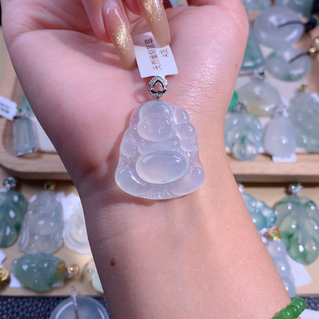 翡翠吊坠(不含链)18K金镶嵌