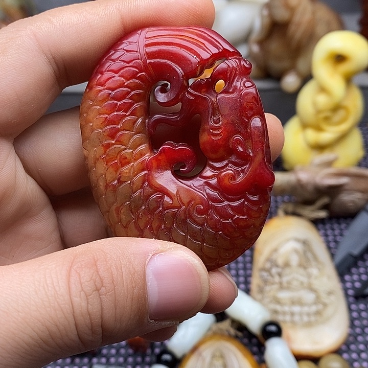 未镶嵌蛇纹石玉颈饰