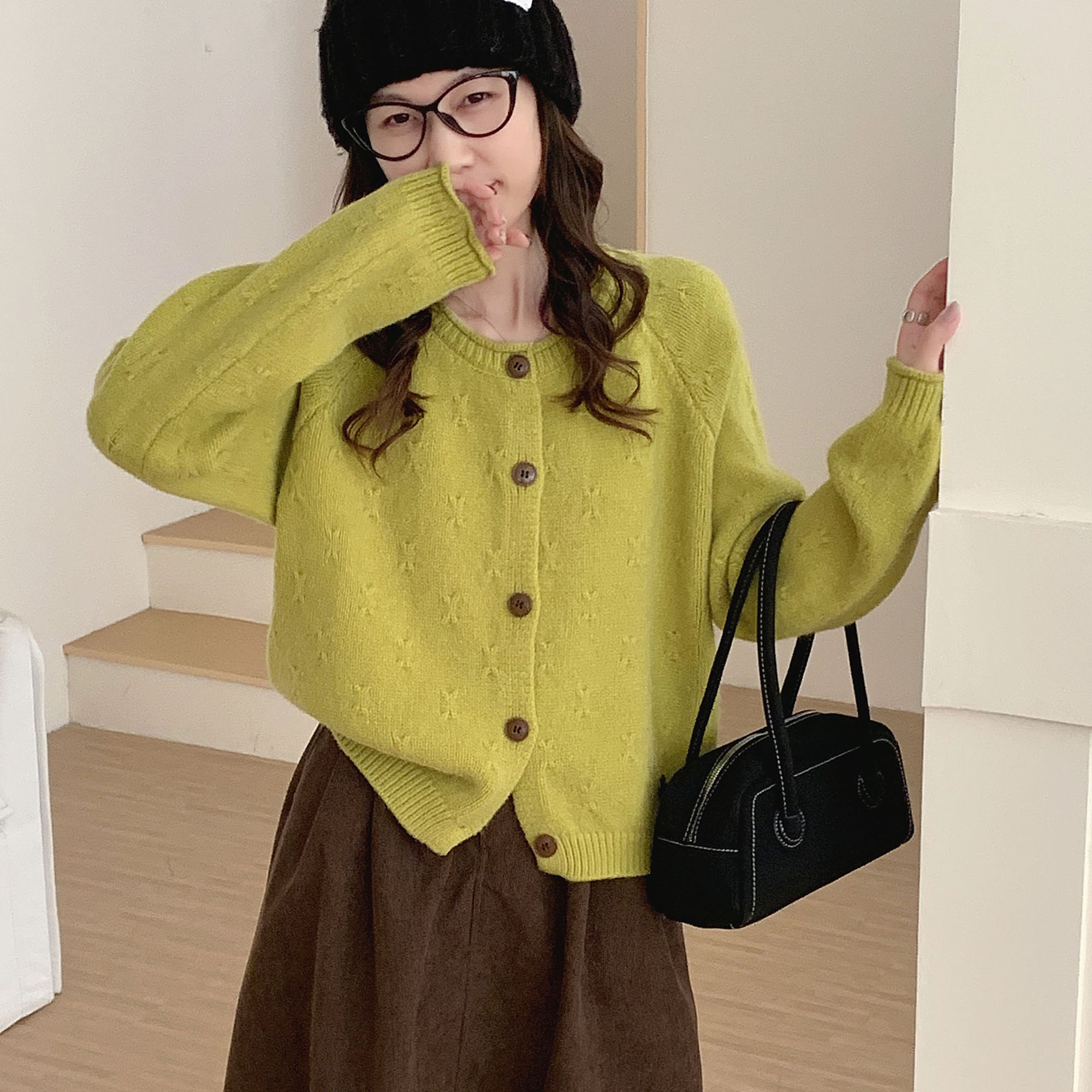 插肩袖复古卷边毛衣外套女宽松韩版显瘦保暖圆领冬季加厚针织开衫