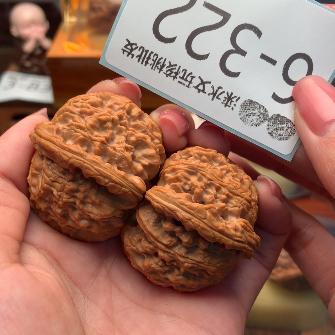 文玩核桃把件42闷白