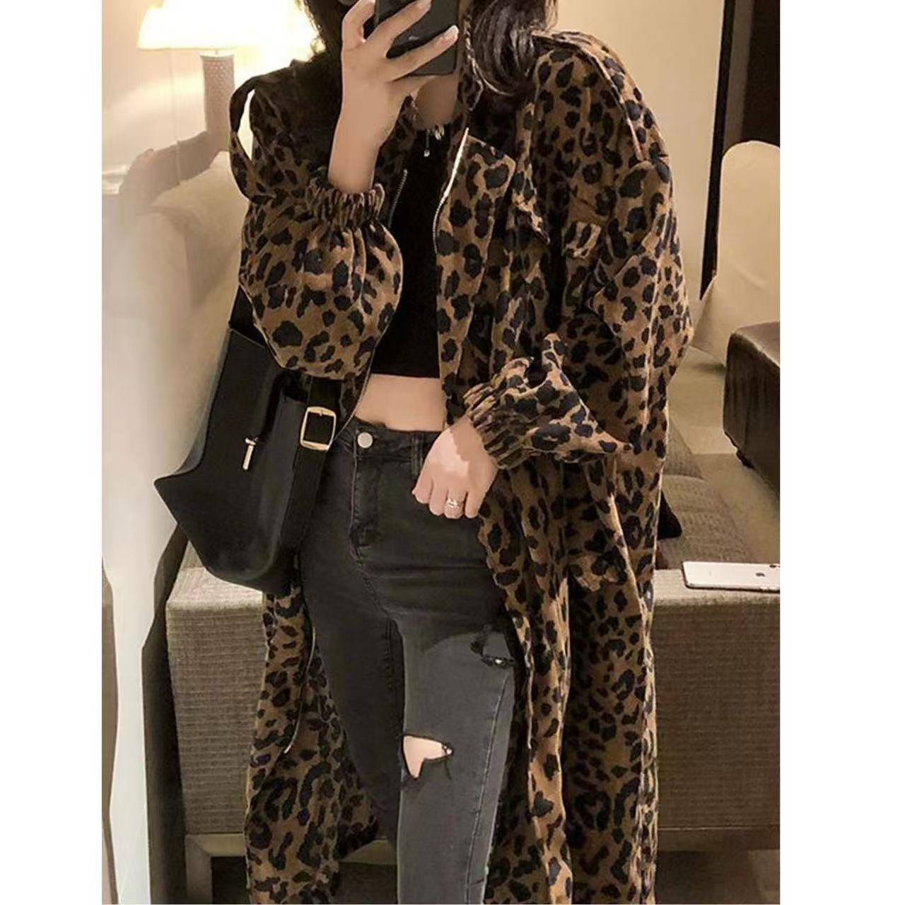 033（安言服饰）豹纹秋季立领中长款千金风女风衣斑马纹长袖设计感