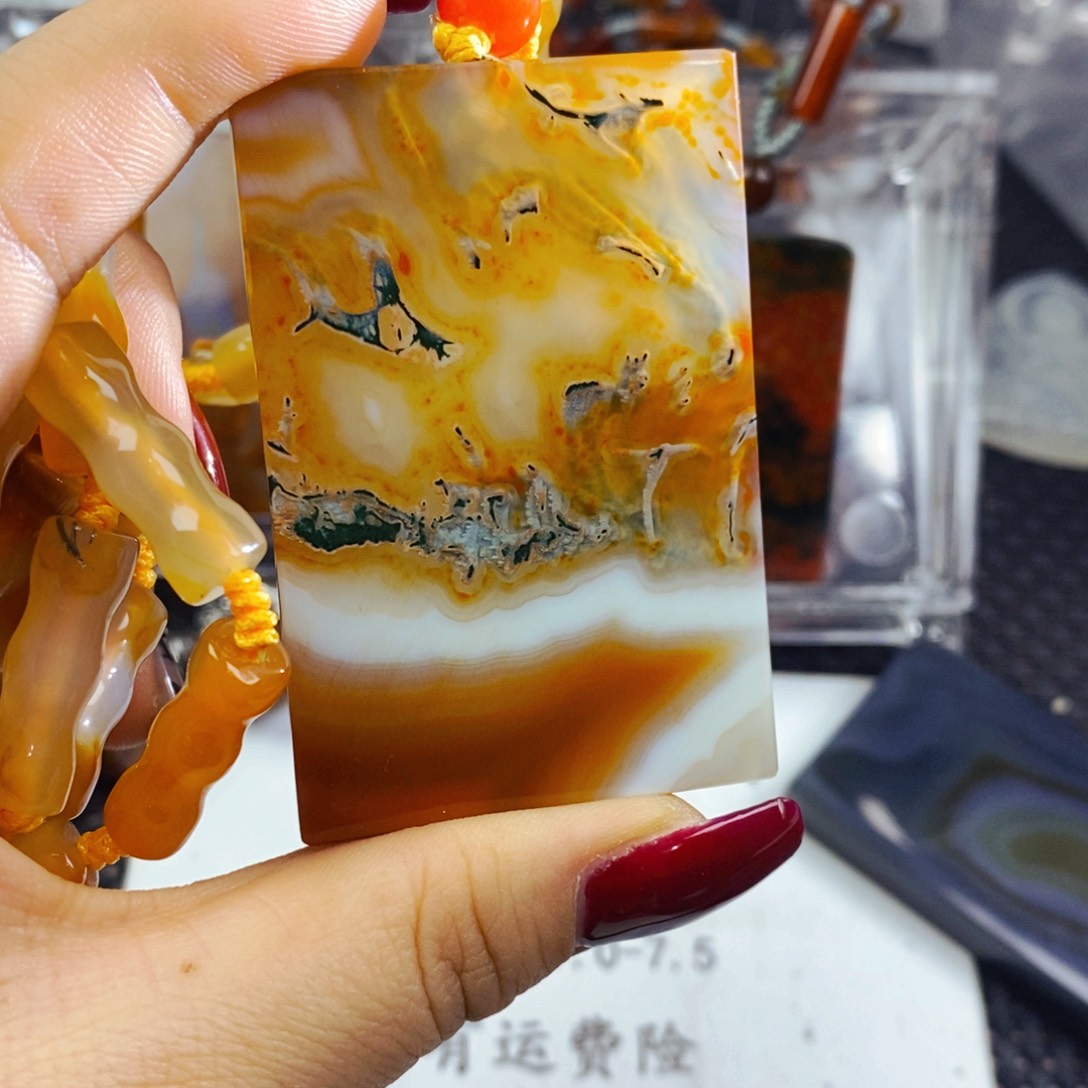 玛瑙/玉髓颈饰未镶嵌感**心