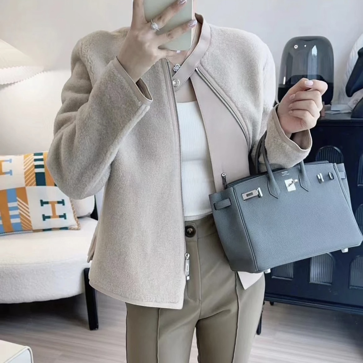 未使用 Hermes/爱马仕 粉棕色小羊皮修身外套 38码 GM005139