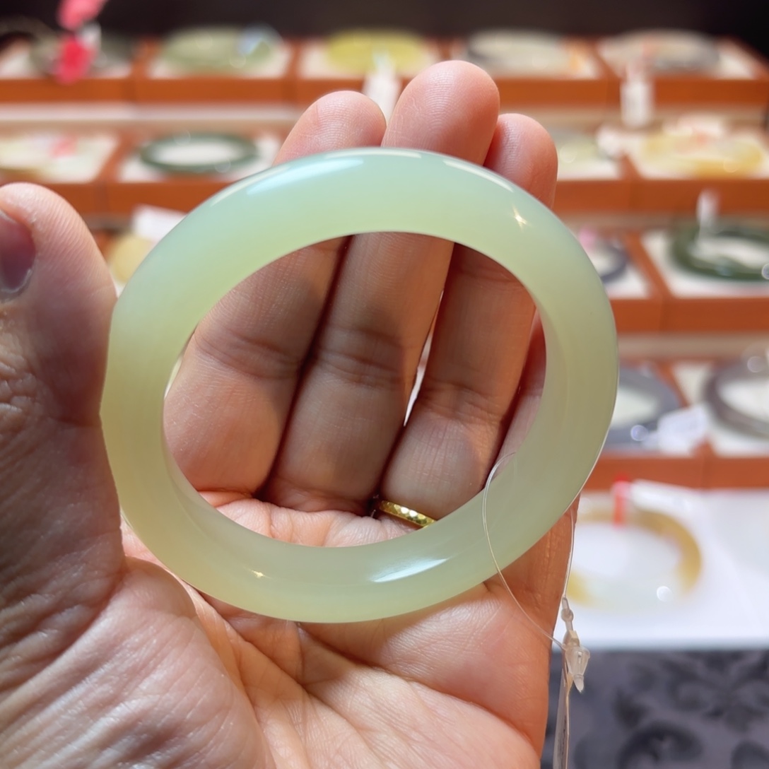 和田玉未镶嵌手镯冰晴水手镯无包容