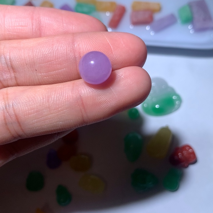 谷***音翡翠未镶嵌颈饰挂件