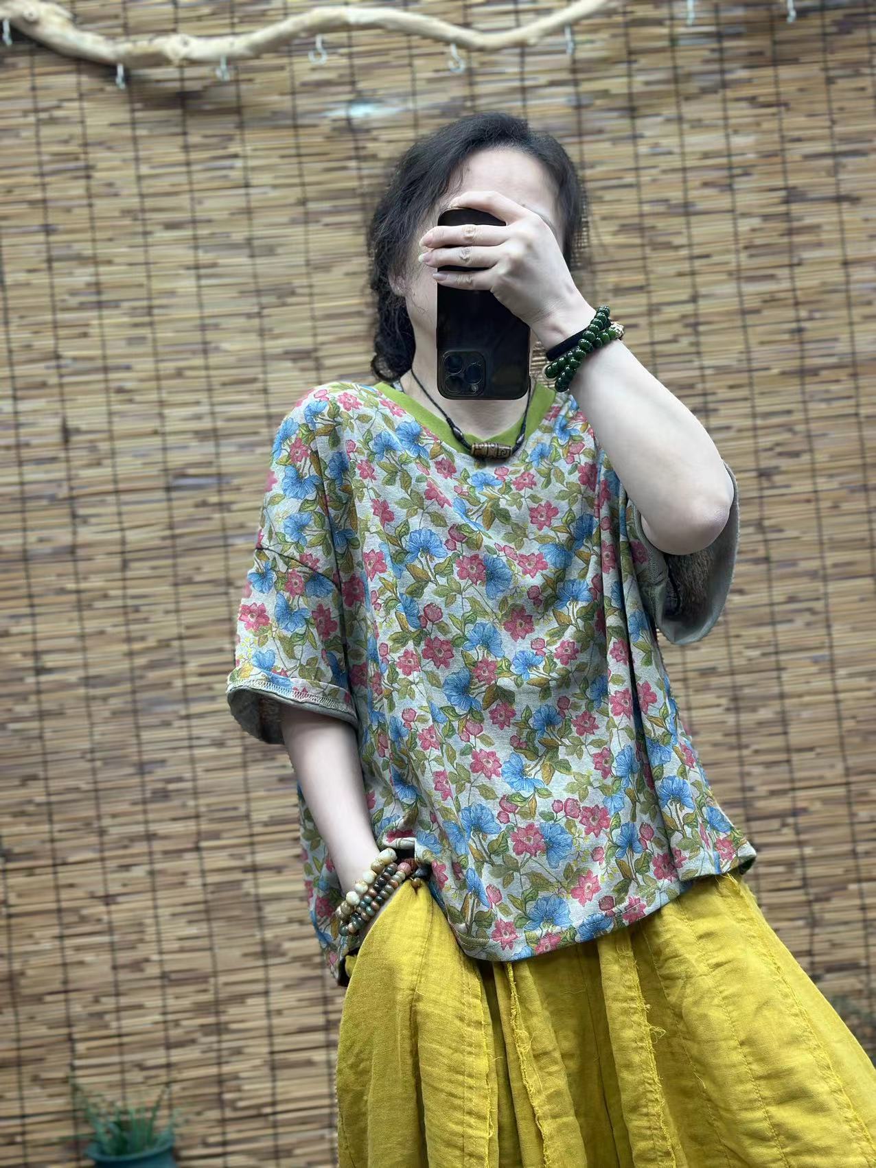 HY   绿领彩色小花T恤