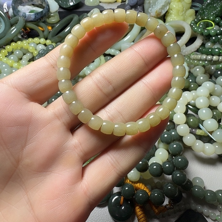 和田玉未镶嵌手链