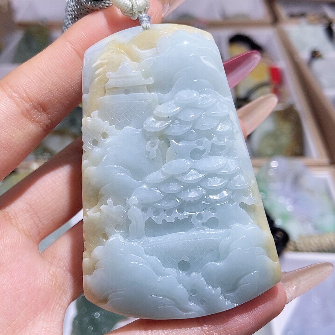 翡翠颈饰未镶嵌天然