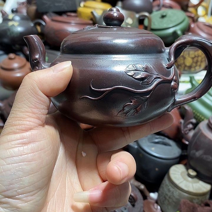 紫砂茶壶盖磕裂口磕