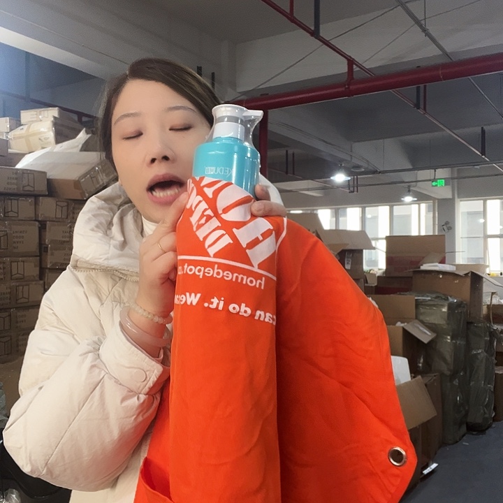 蓝色洗 发1瓶装的