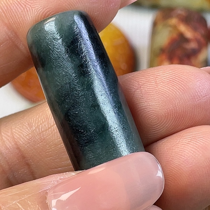 和田玉颈饰未镶嵌安***记