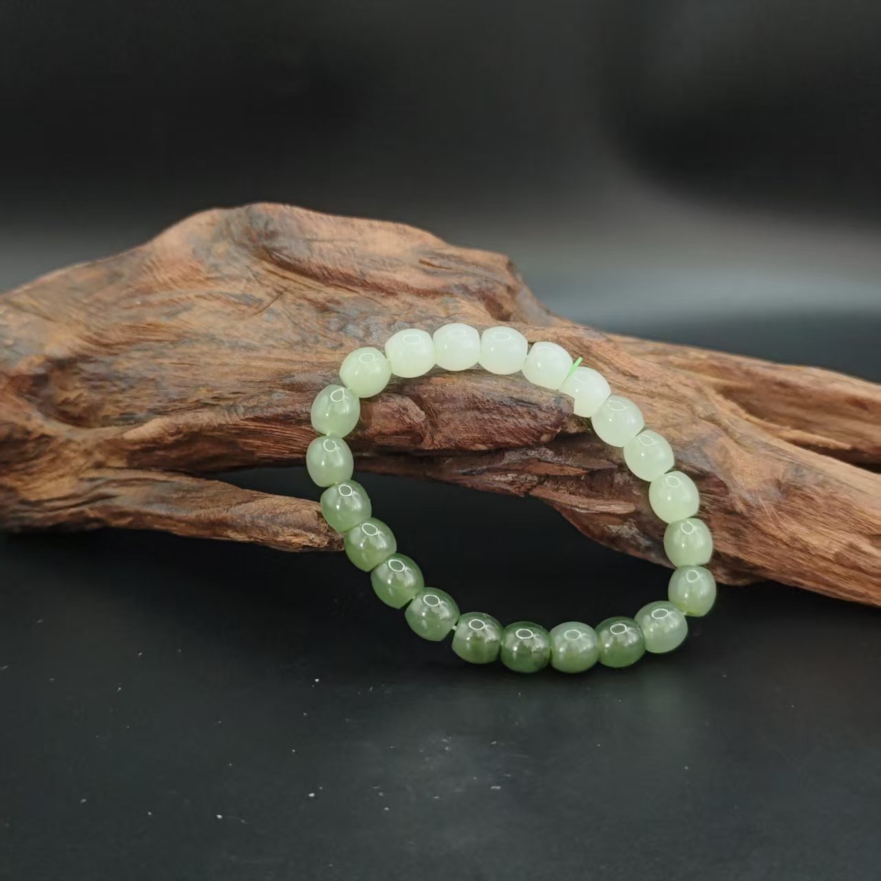 Z和田玉渐变桶珠手串（卡8）4609