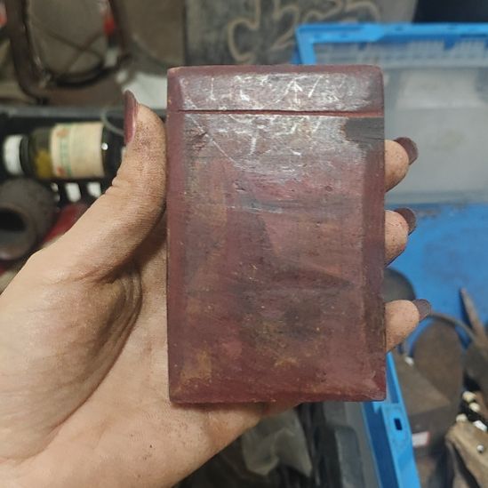 不***董瓷片陶瓷 摆件 孤品  微瑕  看好下单 NO退NO换