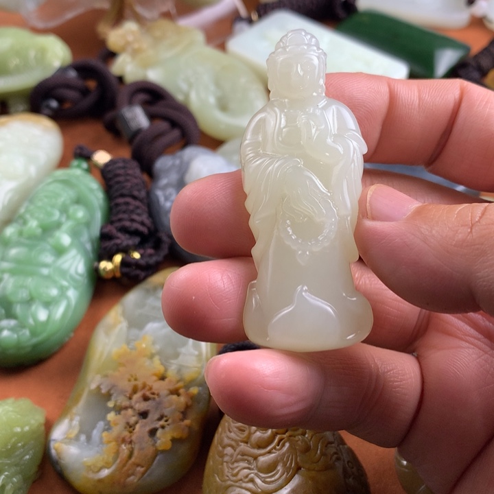 未镶嵌和田玉挂件