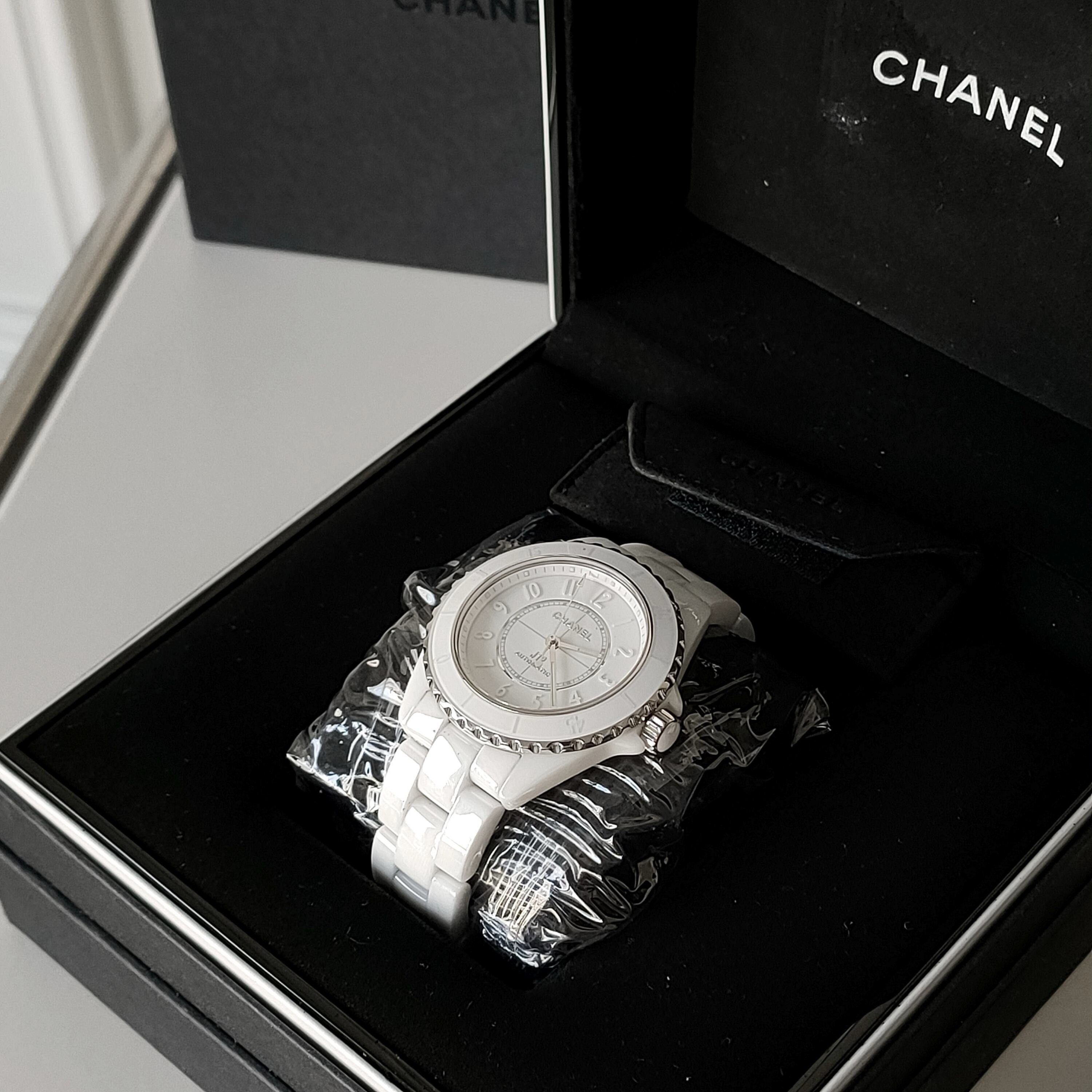 95新 Chanel/香奈儿  j12h6186白陶瓷背透自动机械手表38mm 38499