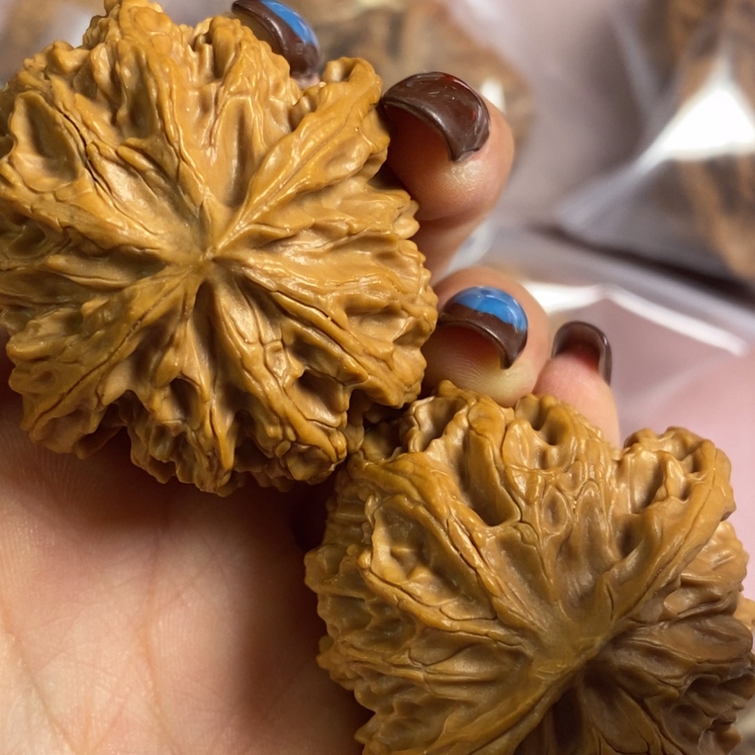 文玩核桃吊坠41苹果园99