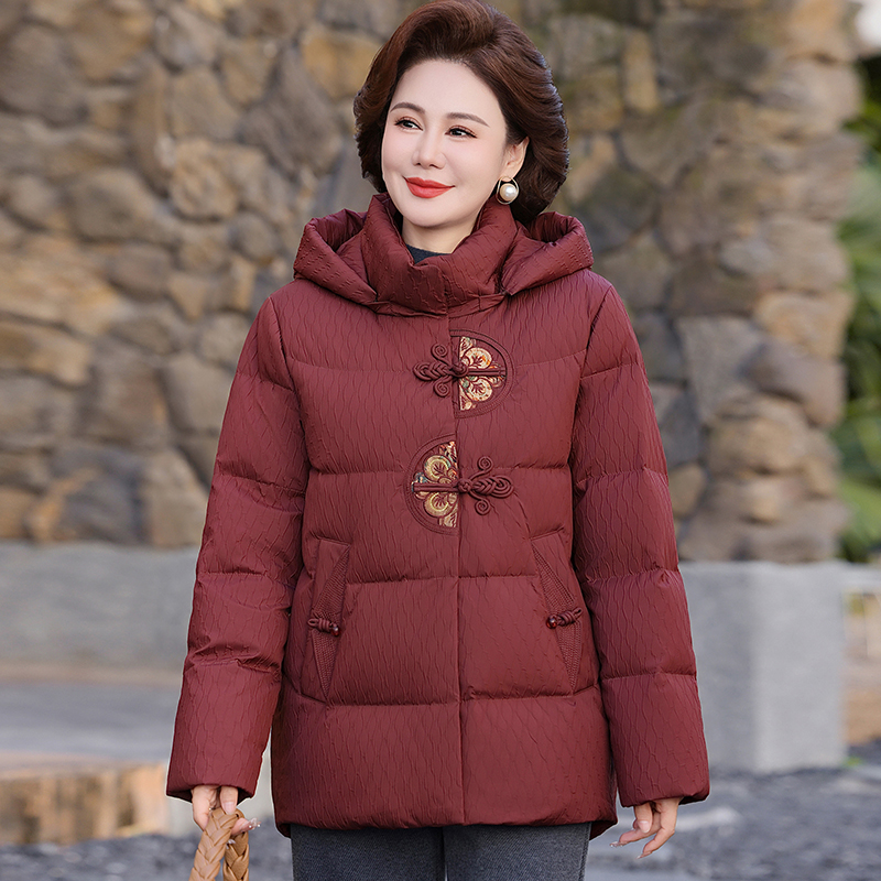 中老年人妈妈装短款羽绒服老年人加厚大码奶奶装冬季保暖洋气外套