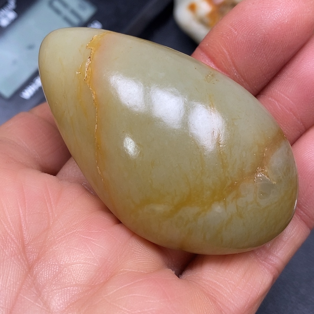 和田玉未镶嵌珠宝奇石