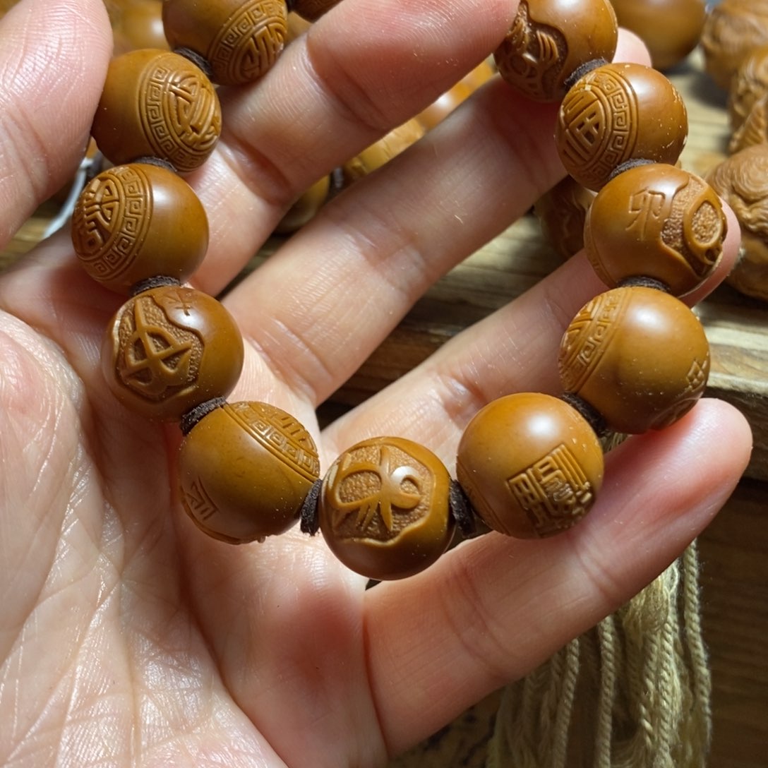 【闪购商品】橄榄核手串/手链十二生肖