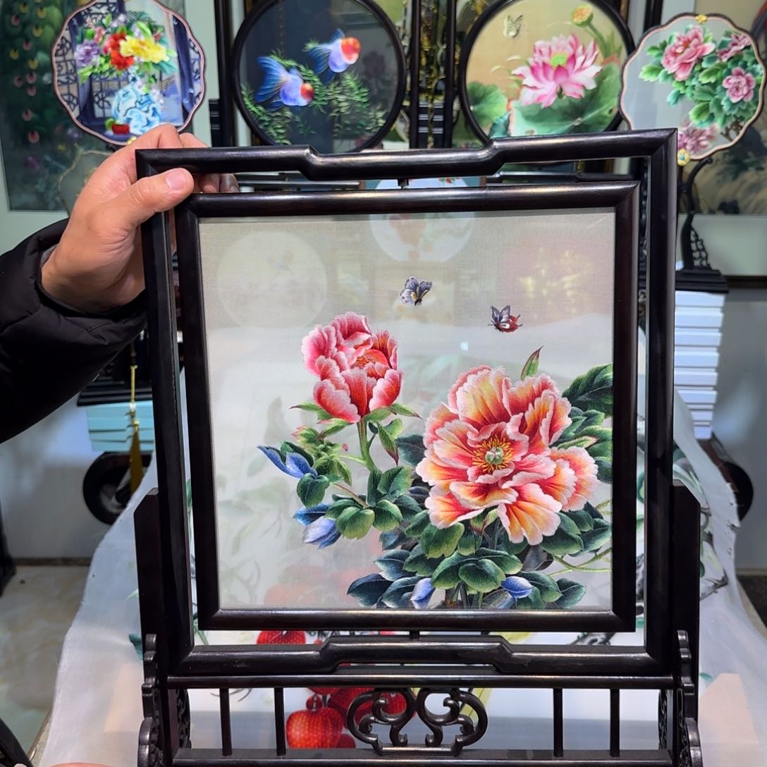 刺绣刺绣工艺精湛