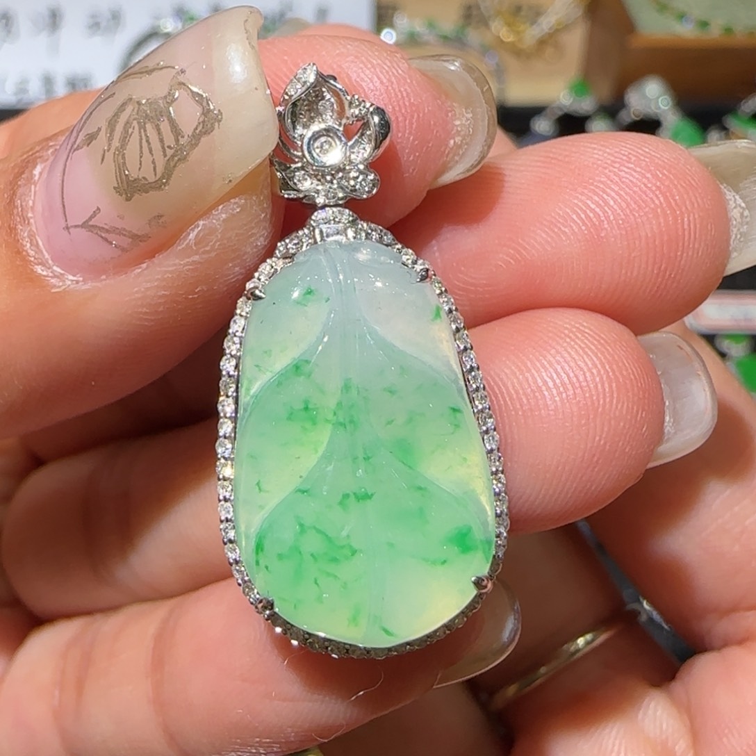 【闪购商品】翡翠颈饰18K金镶嵌天然