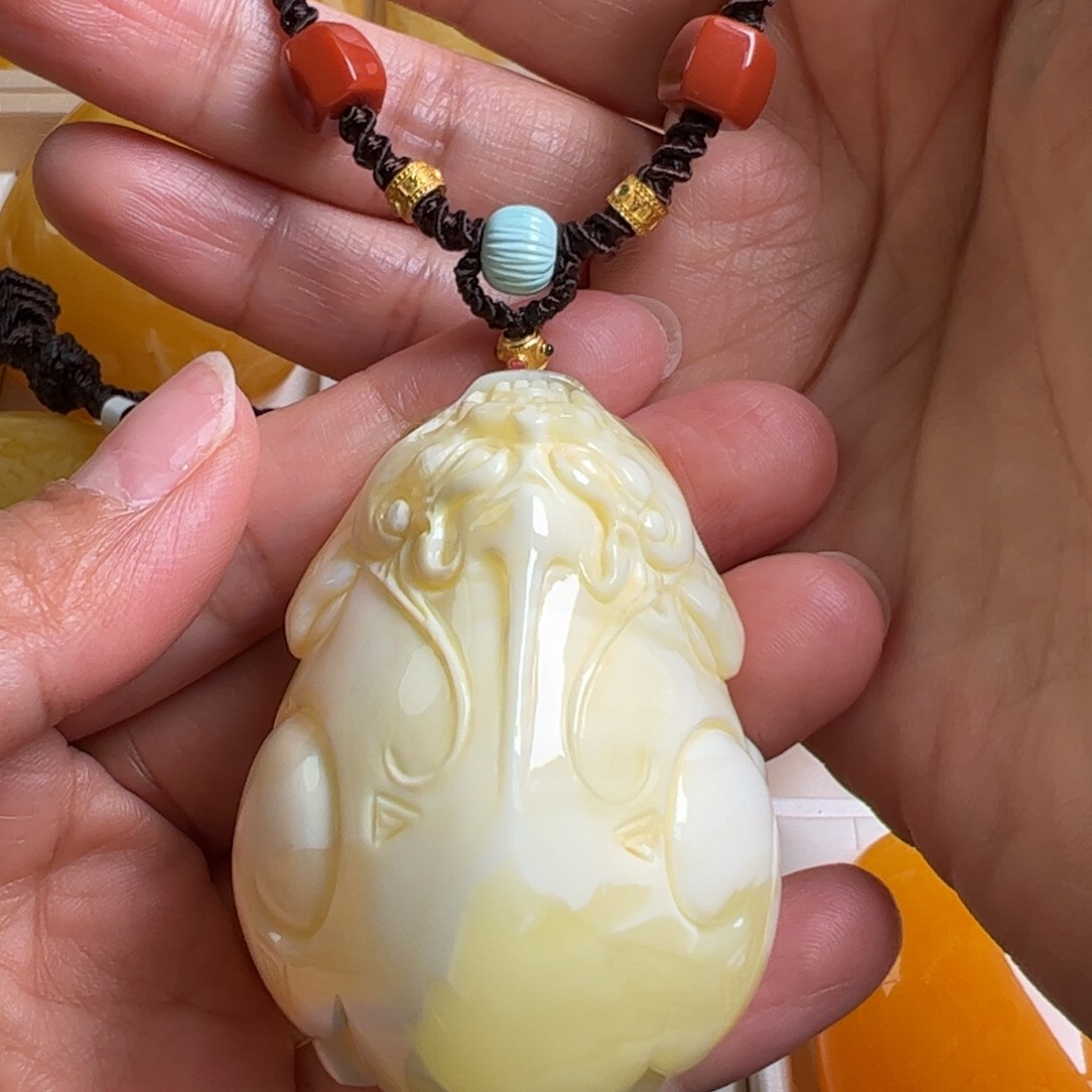 蜜蜡毛衣链未镶嵌无优化