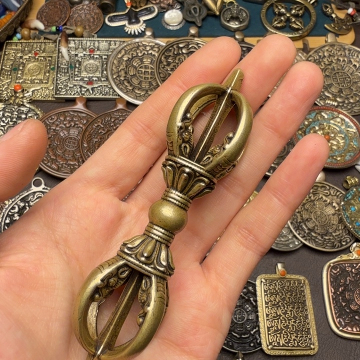 藏传文玩九宫如图