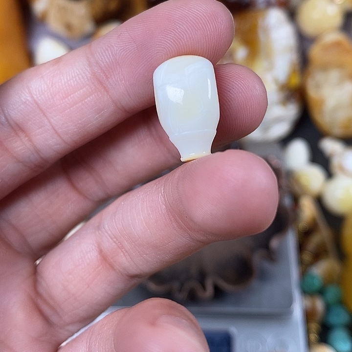 琥珀未镶嵌珠宝奇石我