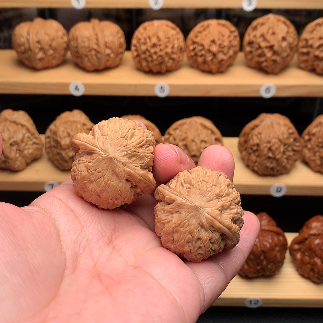 文玩核桃吊坠172号铁锤36