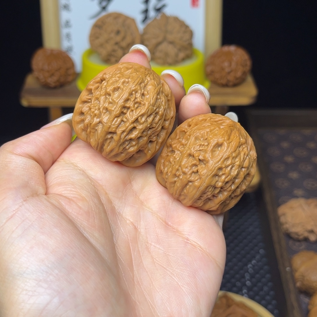 文玩核桃吊坠铁锤37➕打底微微修原桩